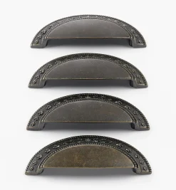 Chartres Cup Pull & Knob