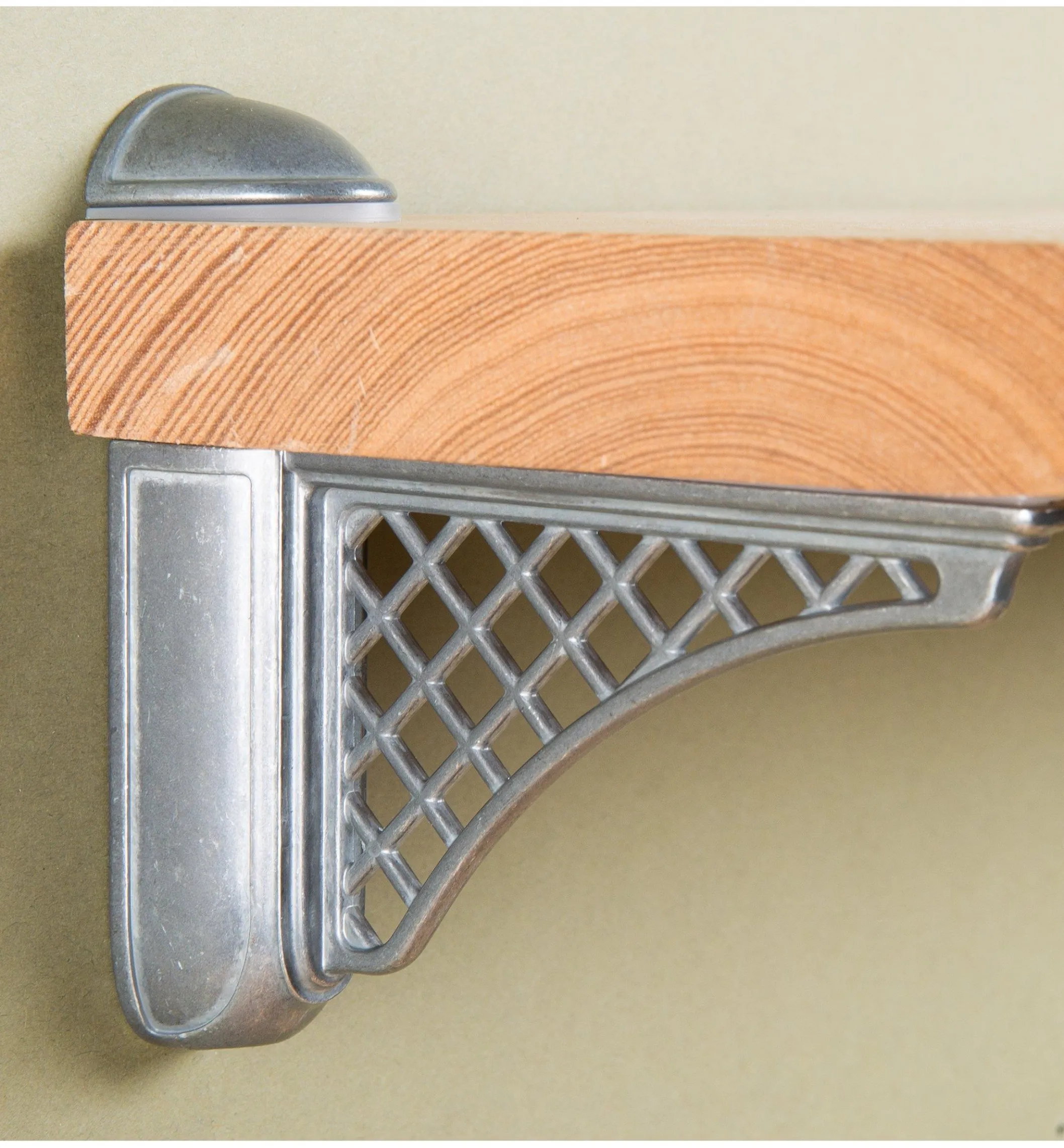 Colonial Adjustable Shelf Brackets