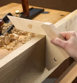 Crucible Bench Square