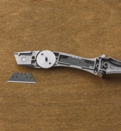 Delphin 03 Utility Knife With Holster