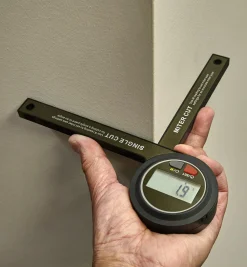 Digital Miter Saw Gauge