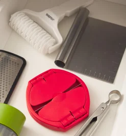 Folding Apple Slicer