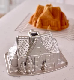 Gingerbread House Bundt Pan