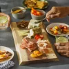 Lee Valley Make It Yourself Live-Edge Charcuterie Board Kit