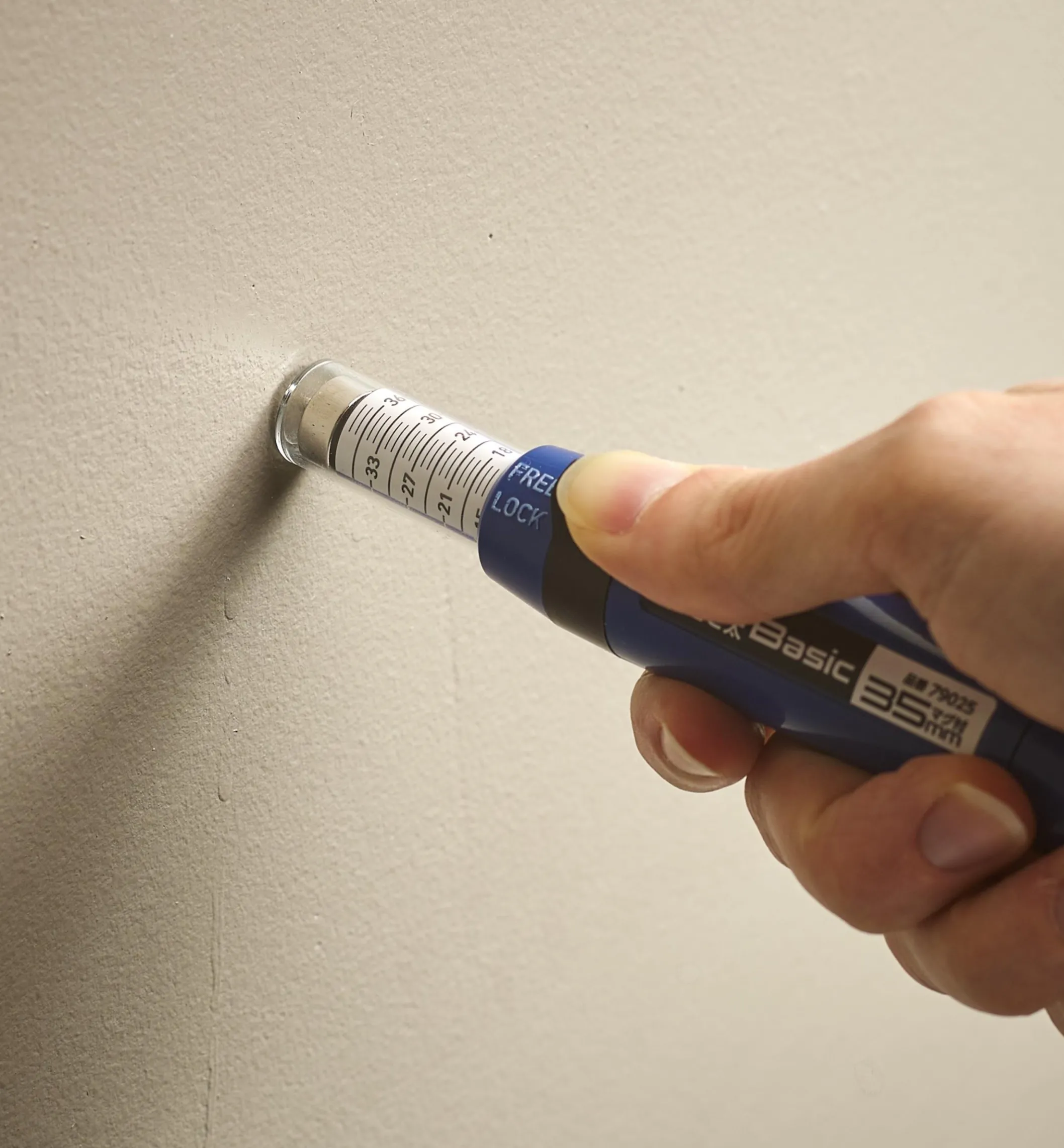 35mm Stud Finder With Magnet