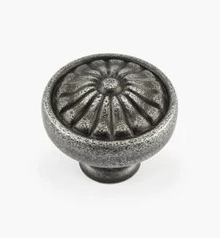 Petalled Knob
