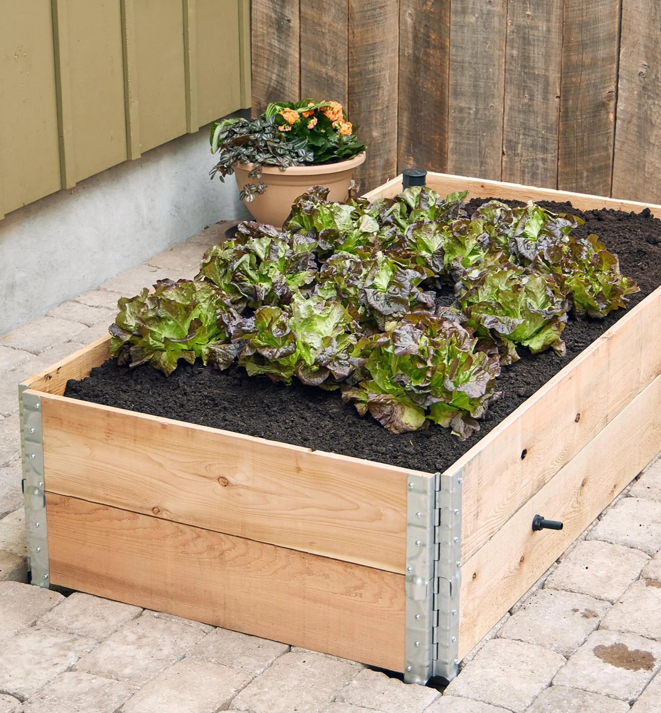 Self-Watering Raised-Bed Hardware