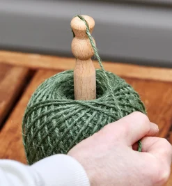 Twine Dispenser With Cutter