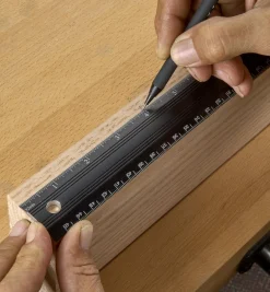 Veritas 18"/450mm Aluminum Bench Rule