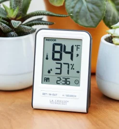 Wi-Fi Weather Station With Wind And Rain