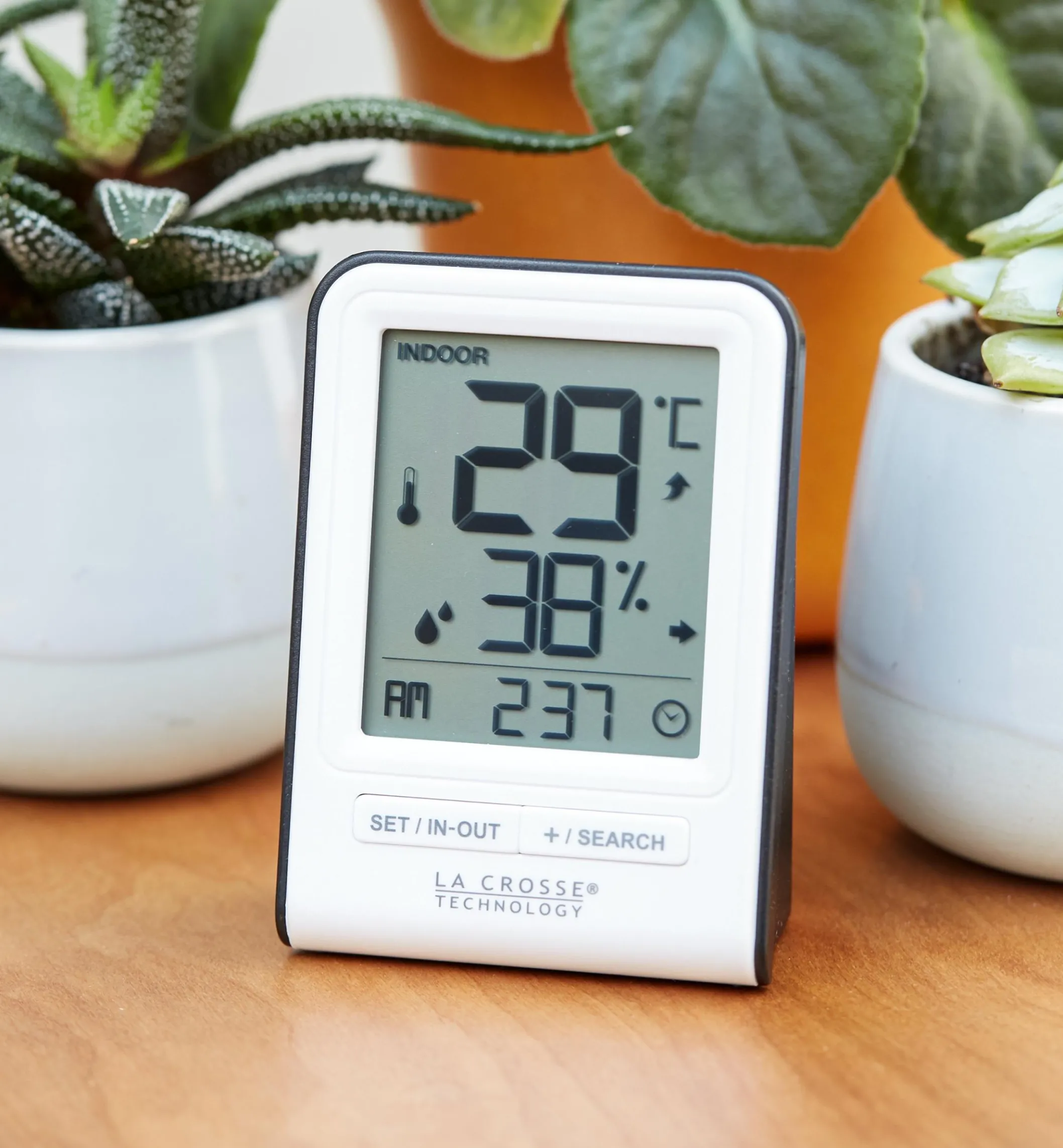 Wi-Fi Weather Station With Wind And Rain